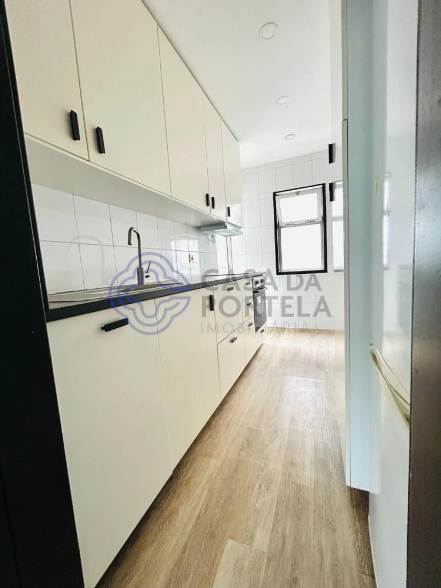 Apartamento T2 para Venda em Santa Marinha e São Pedro da Afurada Foto 10