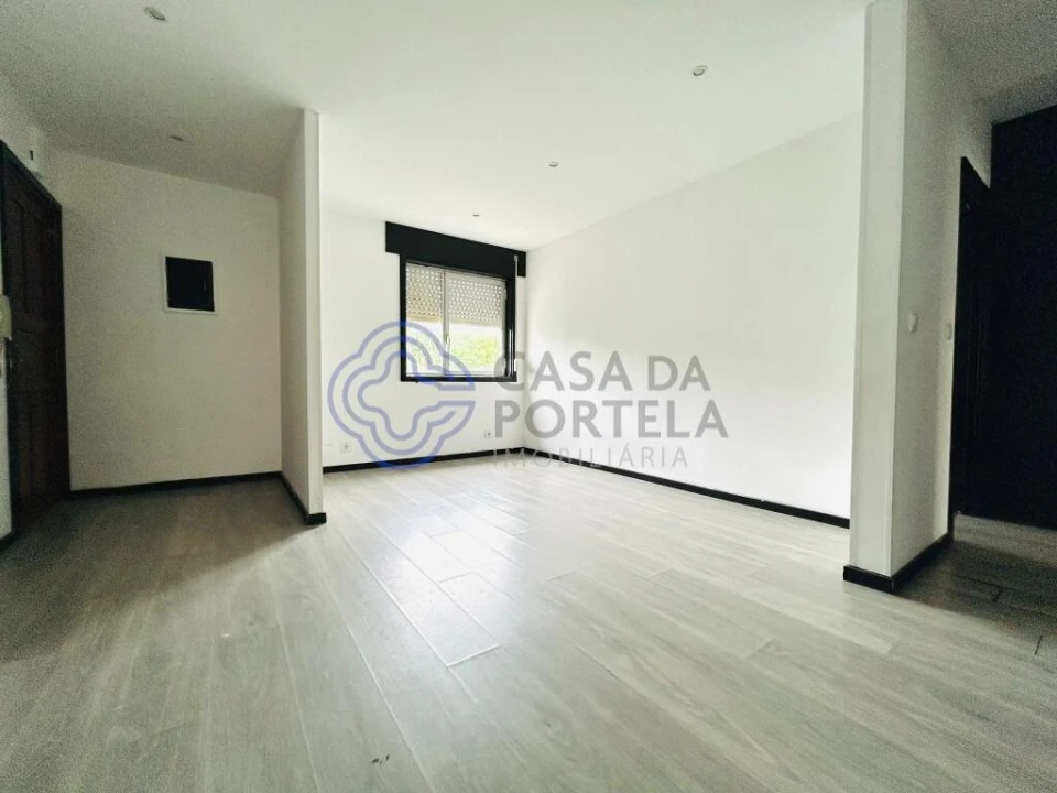 Apartamento T2 para Venda em Santa Marinha e São Pedro da Afurada Foto 4