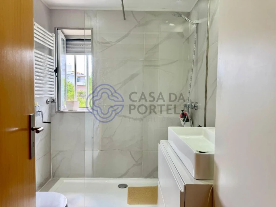 Apartamento T2 para Venda em Cidade da Maia Foto 20