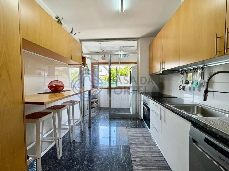 Apartamento T2 para Venda em Cidade da Maia Foto 6