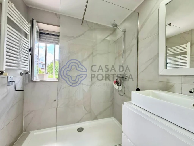 Apartamento T2 para Venda em Cidade da Maia Foto 18