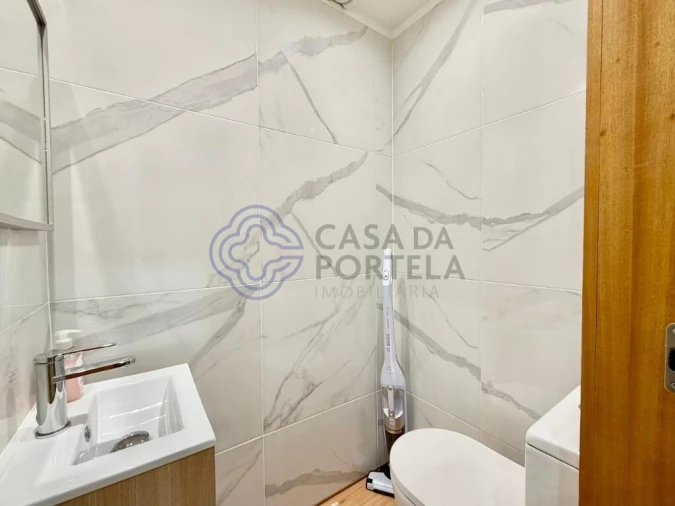 Apartamento T2 para Venda em Cidade da Maia Foto 21
