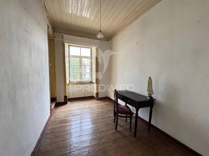 Apartamento T8 para Venda em Sardoal Foto 6
