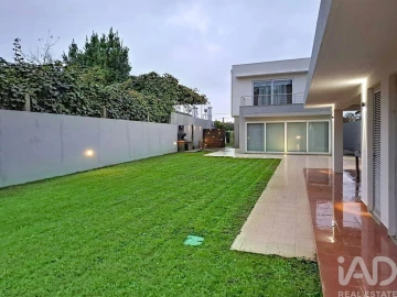 Moradia T3 para Venda em Canidelo