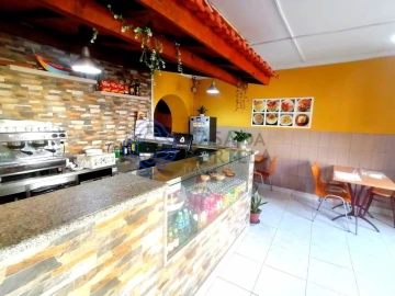 Loja para Venda em Arcozelo