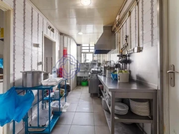 Loja para Venda em Arcozelo