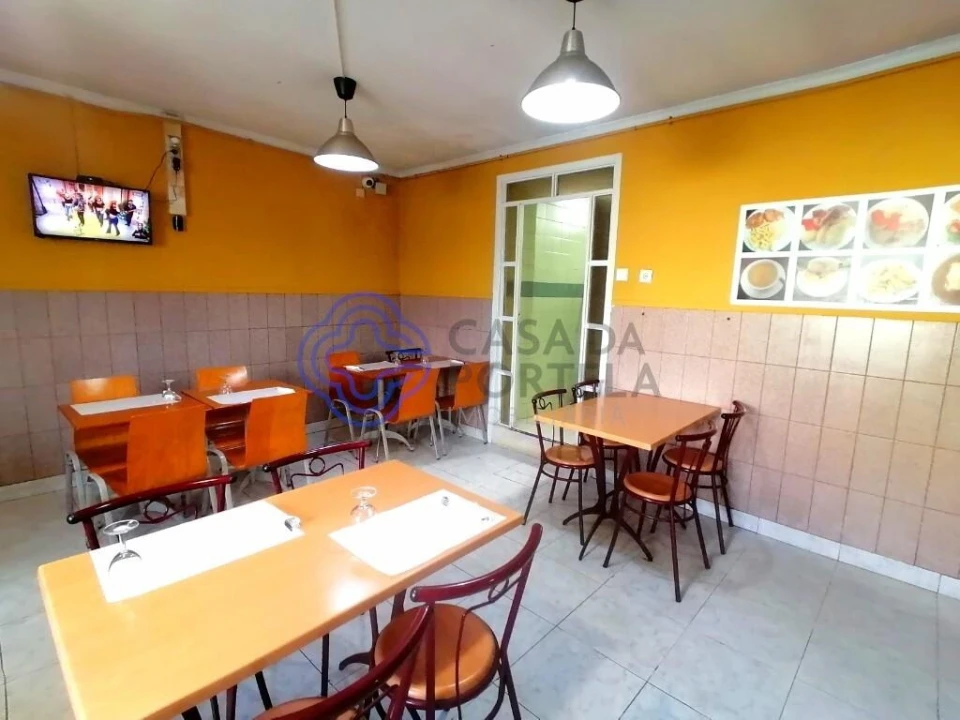 Loja para Venda em Arcozelo Foto 6
