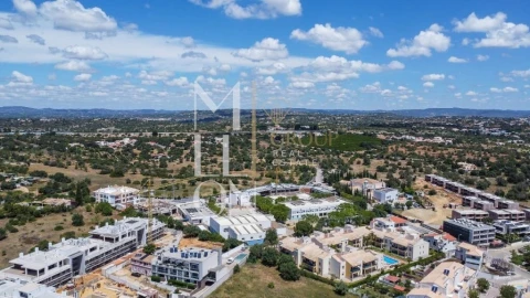 Moradia T3 para Venda em Ferreiras