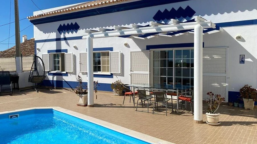 Moradia T4 para Venda em Luz de Tavira e Santo Estêvão