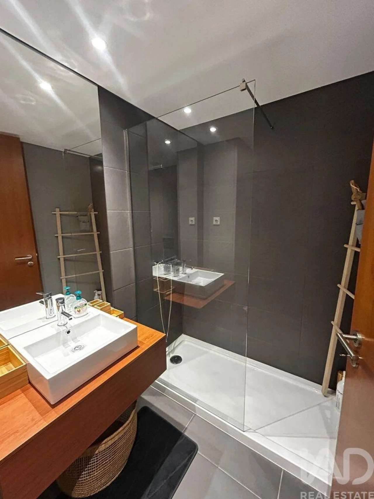 Apartamento T2 para Arrendamento em Paranhos Foto 18