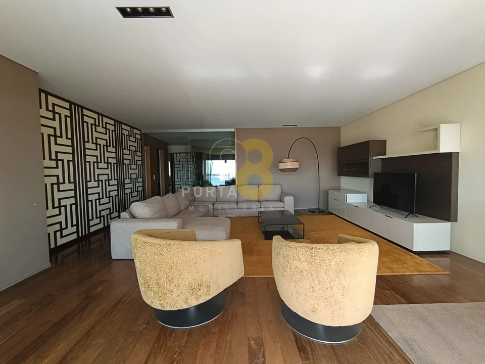 Apartamento T4 para Arrendamento em Matosinhos e Leça da Palmeira Foto 4