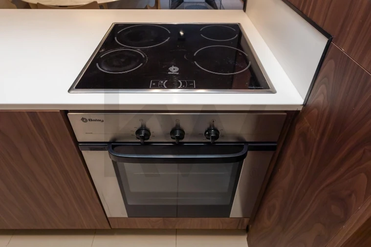 Apartamento T1 para Arrendamento em Santo António Foto 27