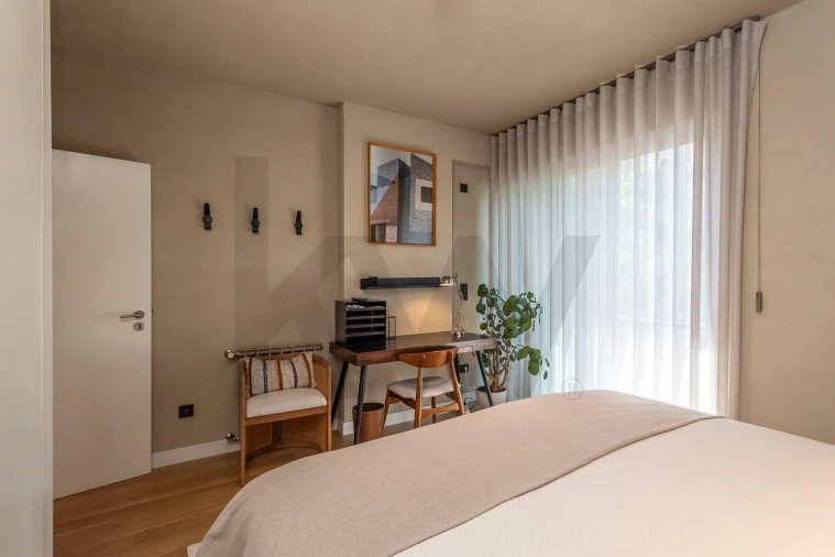 Apartamento T1 para Arrendamento em Santo António Foto 12