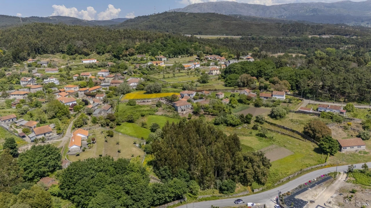 Terreno para Venda em Riba de Ancora Foto 3