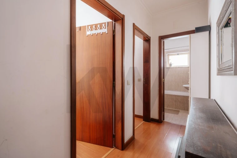 Apartamento T2 para Venda em Sé Nova, Santa Cruz, Almedina e São Bartolomeu Foto 16
