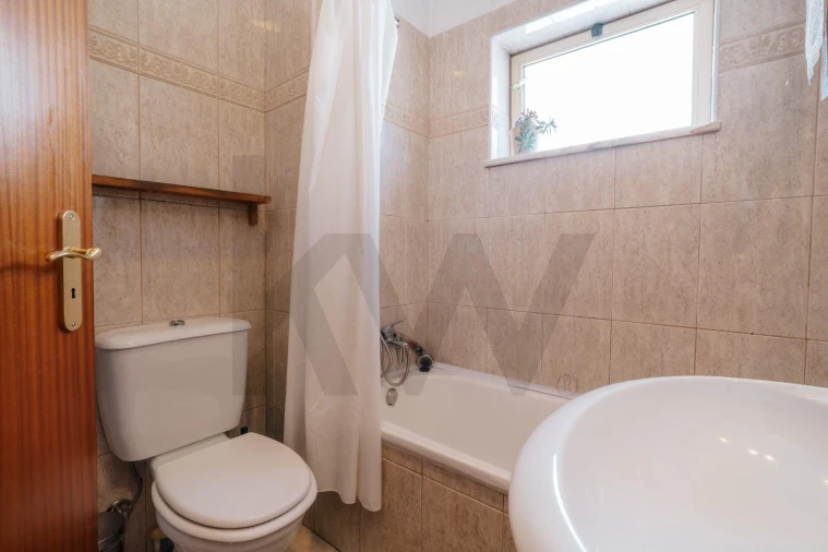 Apartamento T2 para Venda em Sé Nova, Santa Cruz, Almedina e São Bartolomeu Foto 23