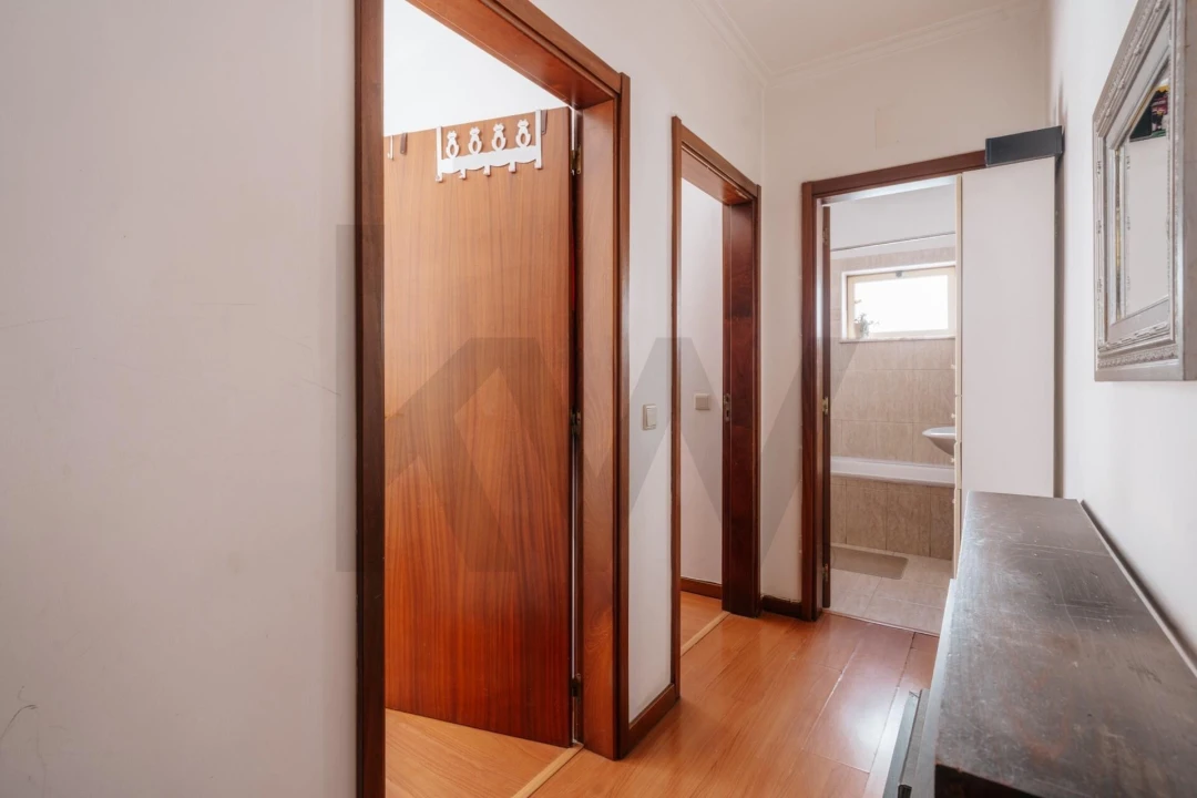 Apartamento T2 para Venda em Sé Nova, Santa Cruz, Almedina e São Bartolomeu Foto 16