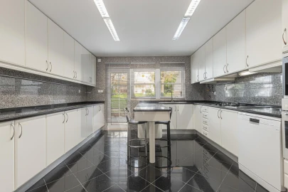 Moradia T5 para Venda em Alcabideche