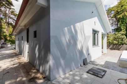 Moradia T2 para Venda em Sesimbra (Santiago)