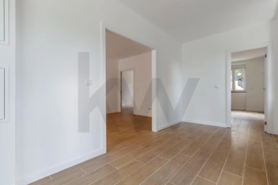 Moradia T2 para Venda em Sesimbra (Santiago)