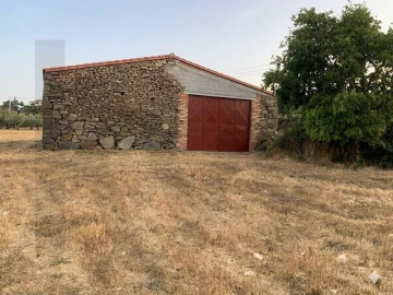Quinta T2 para Venda em Touça