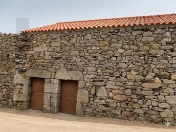 Quinta T2 para Venda em Touça