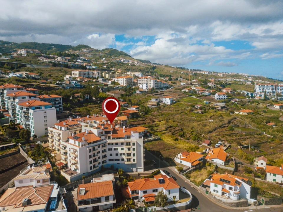 Apartamento T2 para Venda em Caniço Foto 8