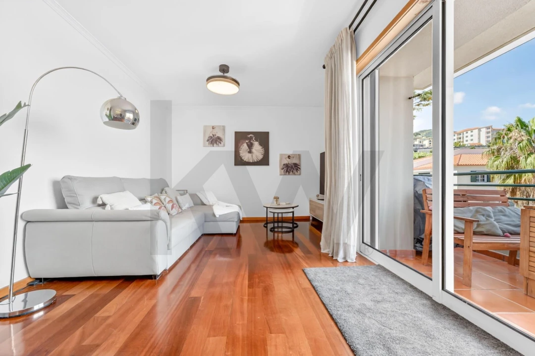 Apartamento T2 para Venda em Caniço Foto 19