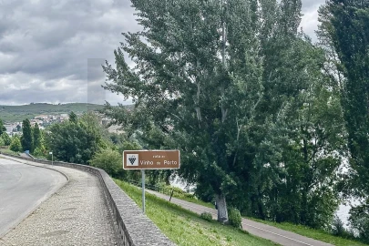 Moradia T3 para Venda em Peso da Régua e Godim