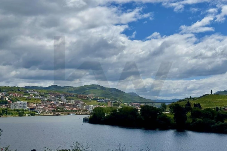 Moradia T3 para Venda em Peso da Régua e Godim Foto 18