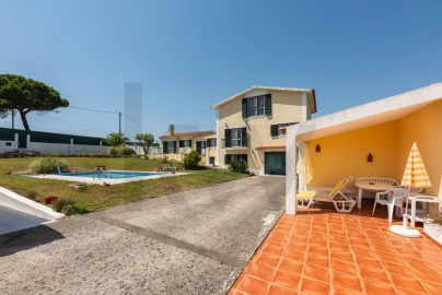 Moradia T4 para Venda em Santa Maria e São Miguel, São Martinho, São Pedro Penaferrim