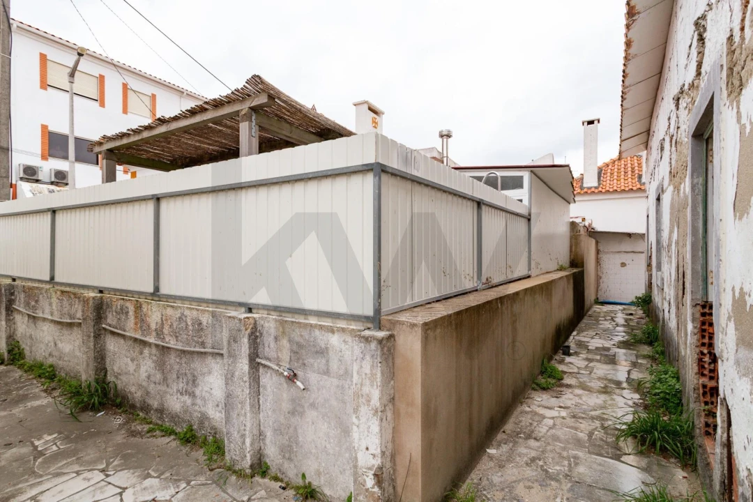 Moradia T2 para Venda em Costa da Caparica Foto 44