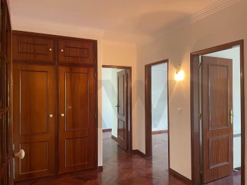 Apartamento T3 para Arrendamento em Oeiras e São Julião da Barra, Paço de Arcos e Caxias