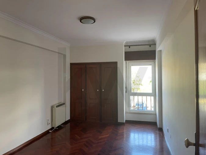 Apartamento T3 para Arrendamento em Oeiras e São Julião da Barra, Paço de Arcos e Caxias Foto 26