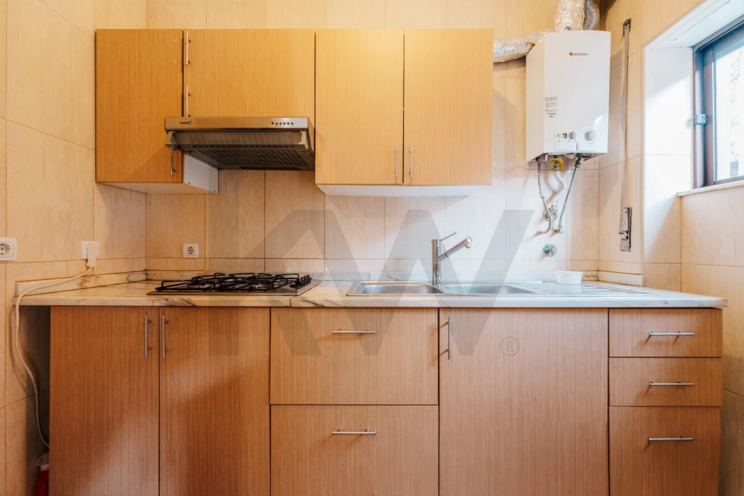 Apartamento T2 para Venda em Santo Antonio dos Olivais Foto 7