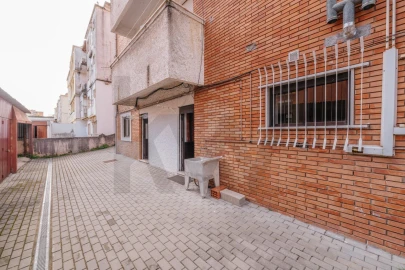Apartamento T2 para Venda em Santo Antonio dos Olivais