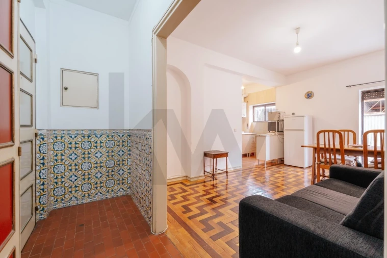 Apartamento T2 para Venda em Santo Antonio dos Olivais Foto 2