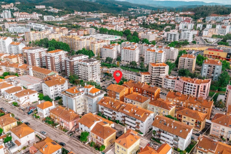 Apartamento T2 para Venda em Santo Antonio dos Olivais Foto 31