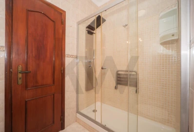 Apartamento T2 para Arrendamento em Barreiro e Lavradio