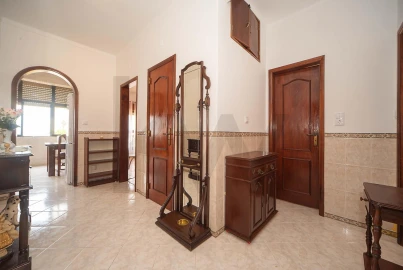 Apartamento T2 para Arrendamento em Barreiro e Lavradio