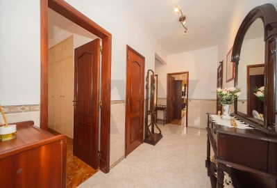 Apartamento T2 para Arrendamento em Barreiro e Lavradio