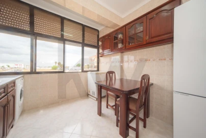 Apartamento T2 para Arrendamento em Barreiro e Lavradio