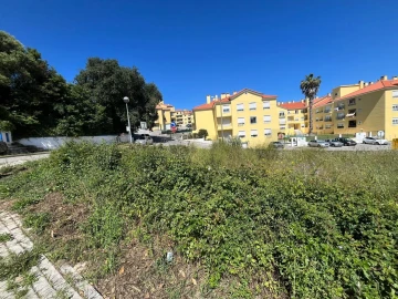 Terreno para Venda em Malveira e São Miguel de Alcainça