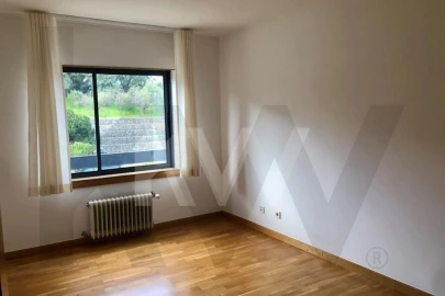 Apartamento T4 para Arrendamento em São Domingos de Benfica