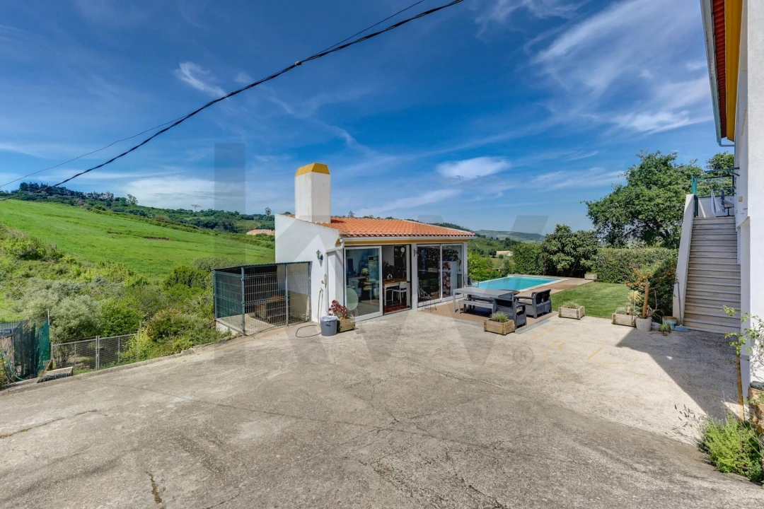 Moradia T4 para Venda em Sobral de Monte Agraço Foto 32