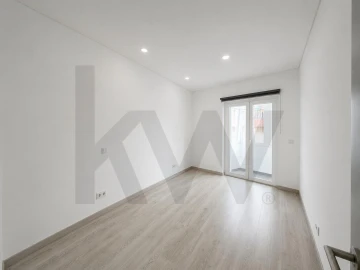 Apartamento T1 para Arrendamento em Algés, Linda-A-Velha e Cruz Quebrada-Dafundo