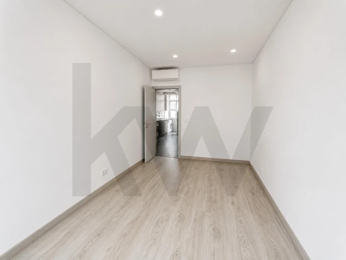 Apartamento T1 para Arrendamento em Algés, Linda-A-Velha e Cruz Quebrada-Dafundo Foto 4