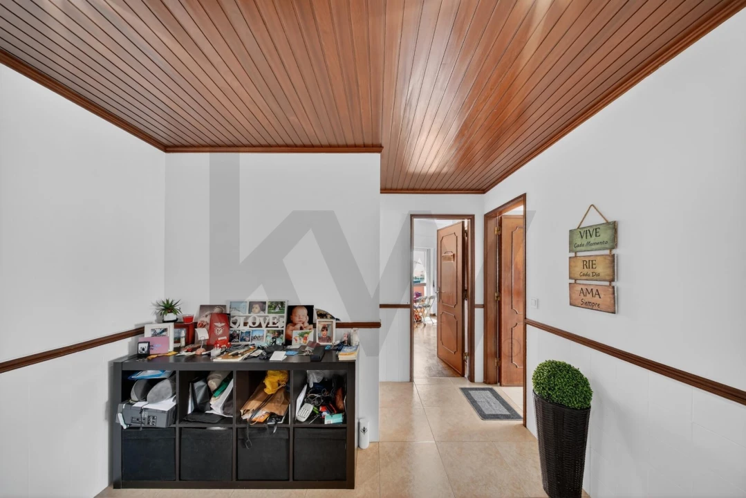 Apartamento T1 para Venda em Barcarena Foto 3