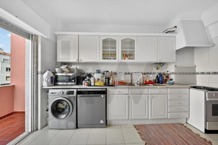 Apartamento T1 para Venda em Barcarena Foto 10