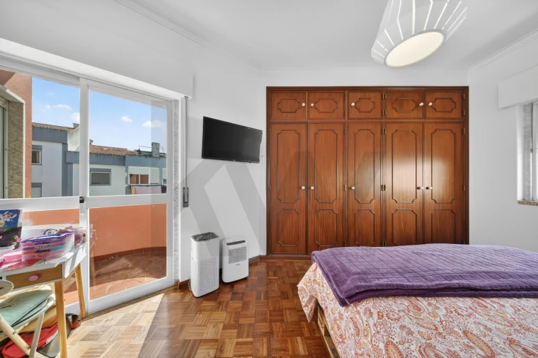 Apartamento T1 para Venda em Barcarena Foto 4